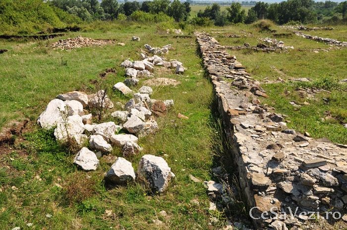 Cetatea Uriasului (Castrul roman Germisara) Cigmau
