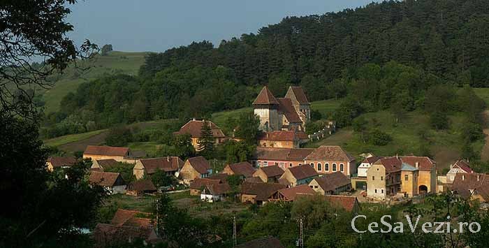 Biserica Evanghelică şi Cetatea Ţărănească