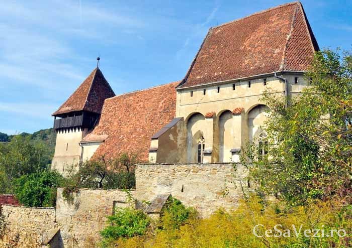 Biserica Evanghelică şi Cetatea Ţărănească