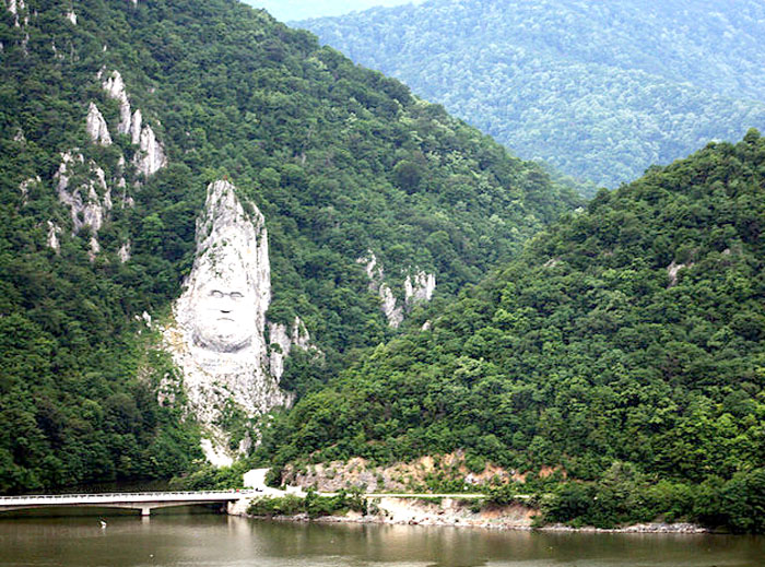 Statuia lui Decebal