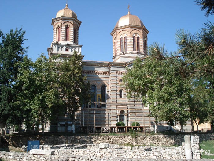 Catedrala Ortodoxă Sfinţii Apostoli Petru şi Pavel