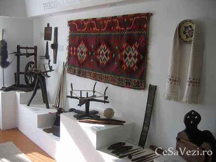 Muzeul de Etnografie şi Istorie