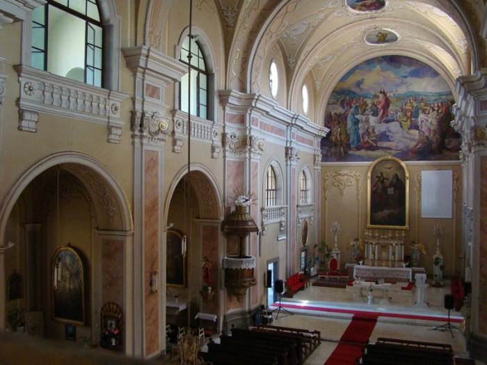 Biserica Iezuita Sfanta Treime Baia Mare interior